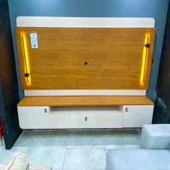 Painel Dali Para Tv Ate 75 Polegadas Ripado Com Led 2 Portas 1 Gaveta Caemmun Foto Real