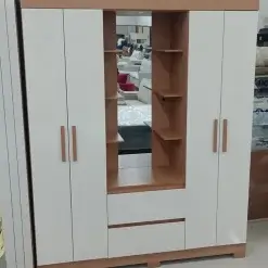 Guarda Roupa Capelinha Olimpia Solteiro Com Espelho 4 Portas 2 Gavetas Albatroz Foto Real