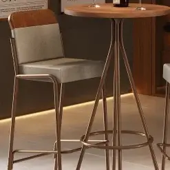 Mesa Bistro 1575 Com 2 Banquetas 1753 Redonda Em Aco E Tampo Madeirado Carraro Detalhe