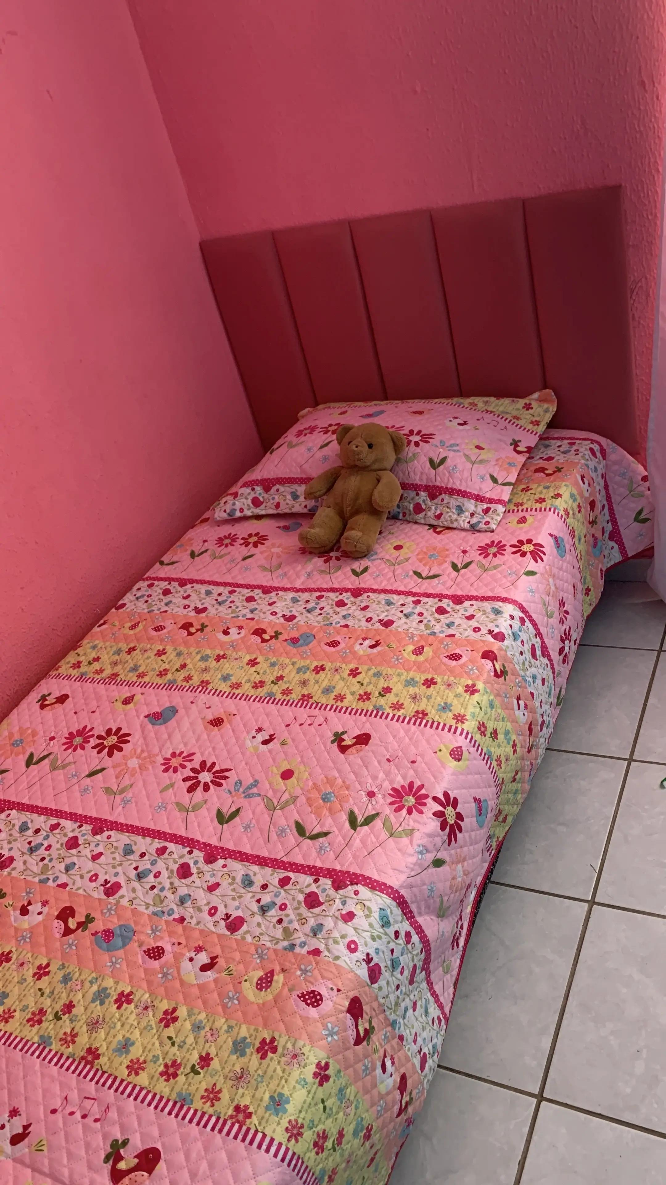 Imagem #1 de Julia