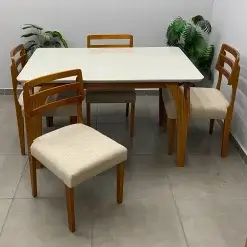 Mesa De Jantar Agata 135x90cm Com Vidro E 4 Cadeiras Turquia Em Linho Madeira Lj Moveis 27028
