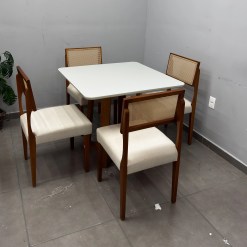 Mesa De Jantar Bali 90x90cm Com Vidro E 4 Cadeiras Grecia Em Linho Madeira Minas Plac 63743