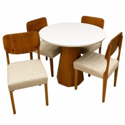Mesa De Jantar Isis Com Vidro Redonda 100cm E 4 Cadeiras Barcelona Em Linho Madeira New Ceval Ipe Off White Com Tecido Bege 24535