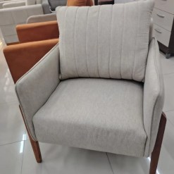 Poltrona Orion Em Linho Com Almofada Solta House Decor 96290